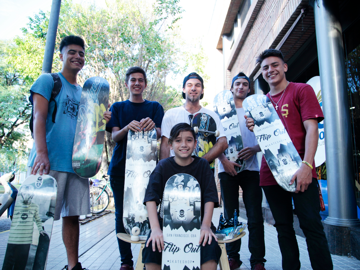 La primera tabla de skate con sello sanfrancisqueño
