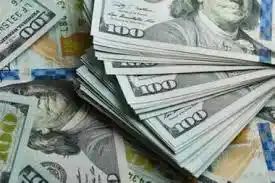 Pese a las subas de tasa, el dólar volvió a aumentar y marcó un nuevo récord
