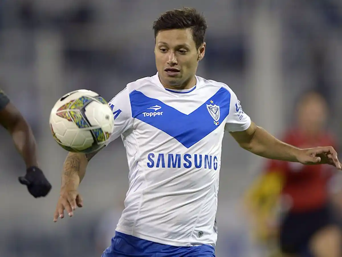 Vélez trabaja para el regreso de Zárate