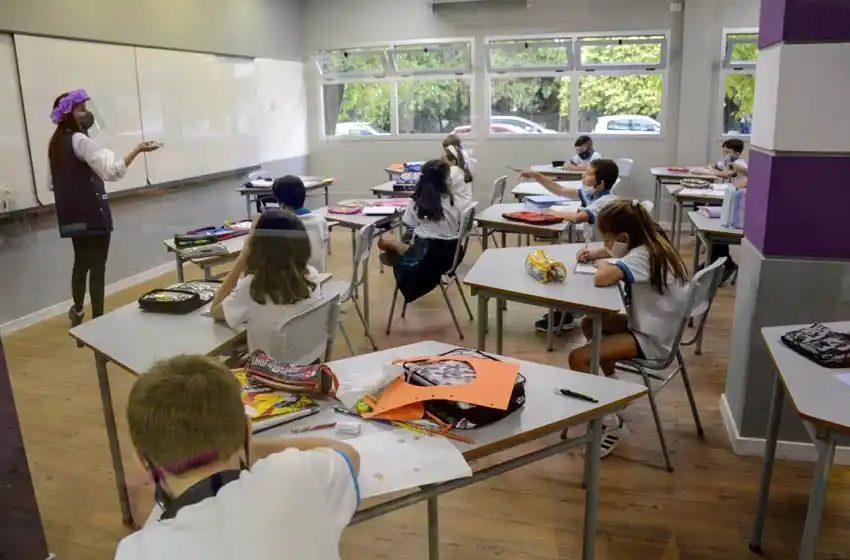 Comenzaron las clases en algunas escuelas privadas de Rosario y la región