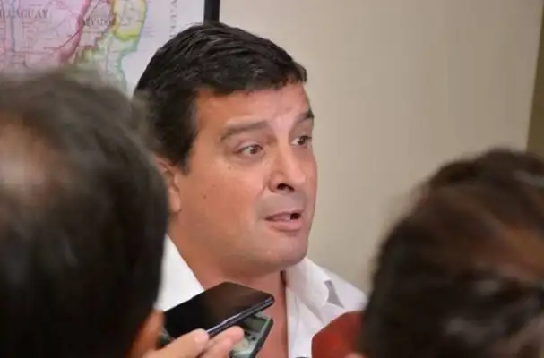 Casaretto a Kerr: “El Gobierno Nacional está desertando de la política de viviendas”