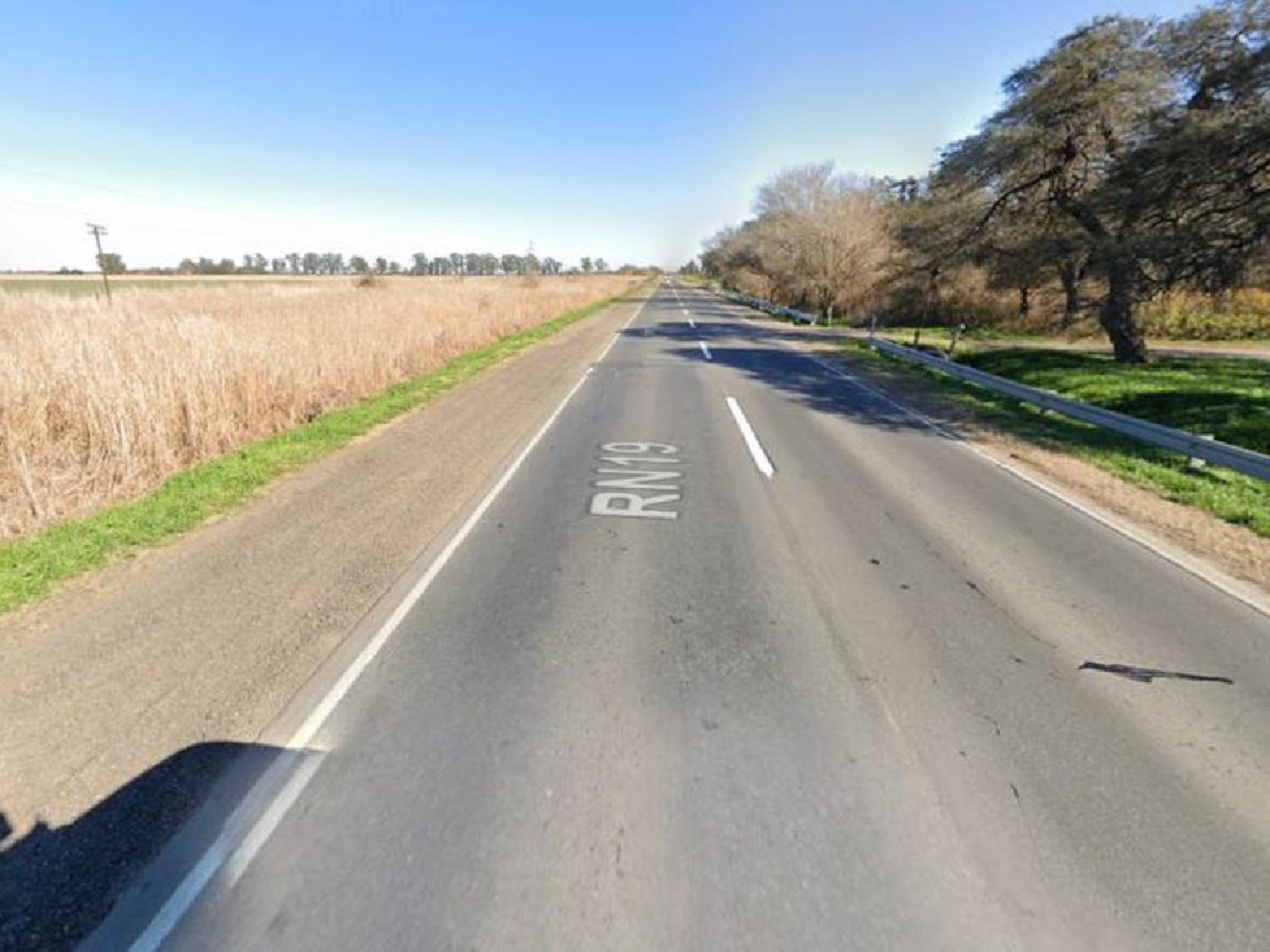 Ruta 19: chocó en la mató a dos motociclistas y se fugó, pero su papá lo entregó