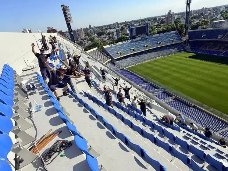 Rosario Central comenzó a instalar las 3.500 butacas de la tercera bandeja del Gigante de Arroyito