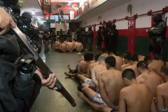 Grave: denunciaron casos de tortura y vejaciones en la cárcel de Piñero y Pérez de la provincia de Santa Fe