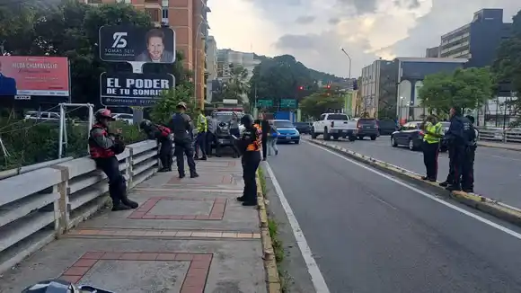 ¡ABERRACIÓN HUMANA! Hallan el cadáver de un recién nacido en Las Mercedes, Caracas