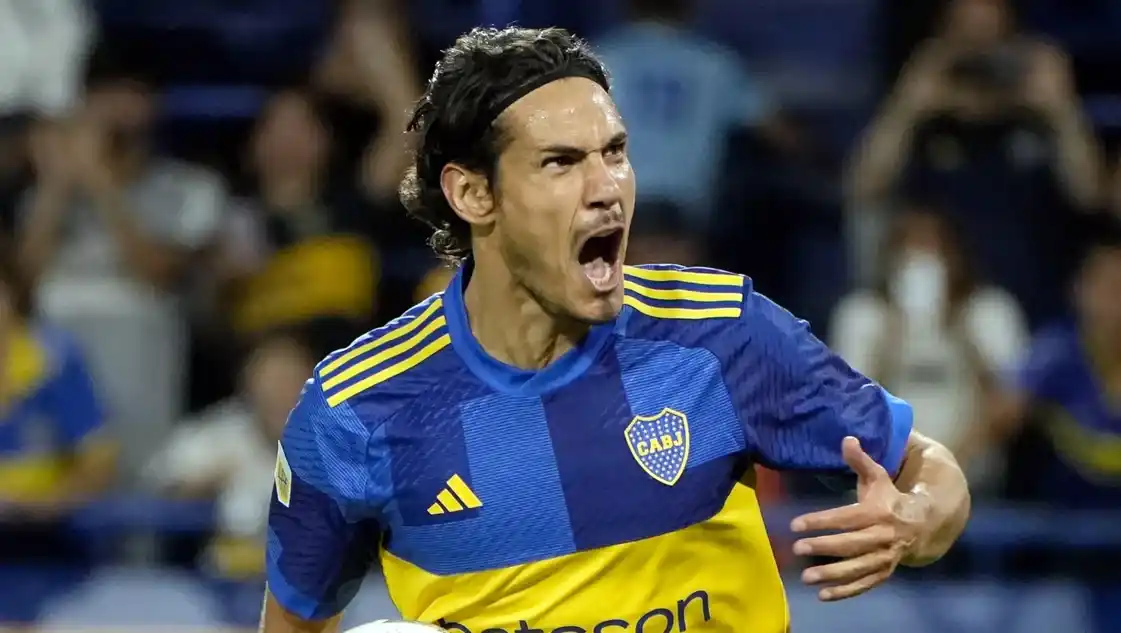Boca perdía ante Belgrano hasta que se destapó Cavani: hat-trick en 18 minutos y triunfo por 3-2