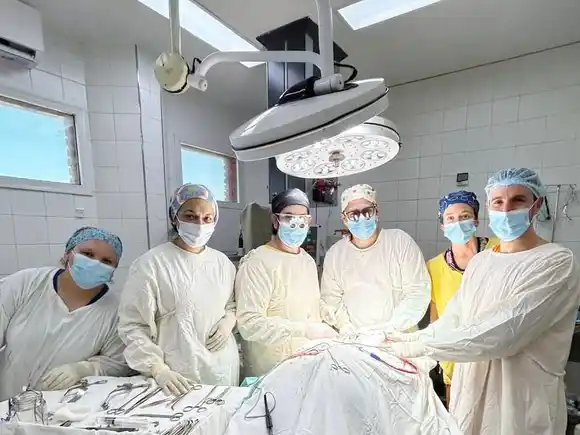 Cirugía inédita en el Hospital Delicia Concepción Masvernat: trabajo multidisciplinario en beneficio del paciente
