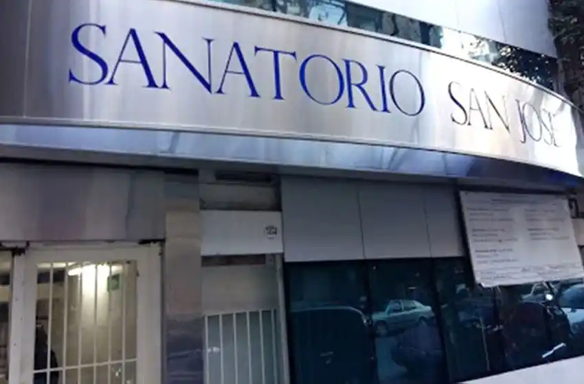 La atendió un falso médico, la diagnosticaron mal y su hijo nació muerto