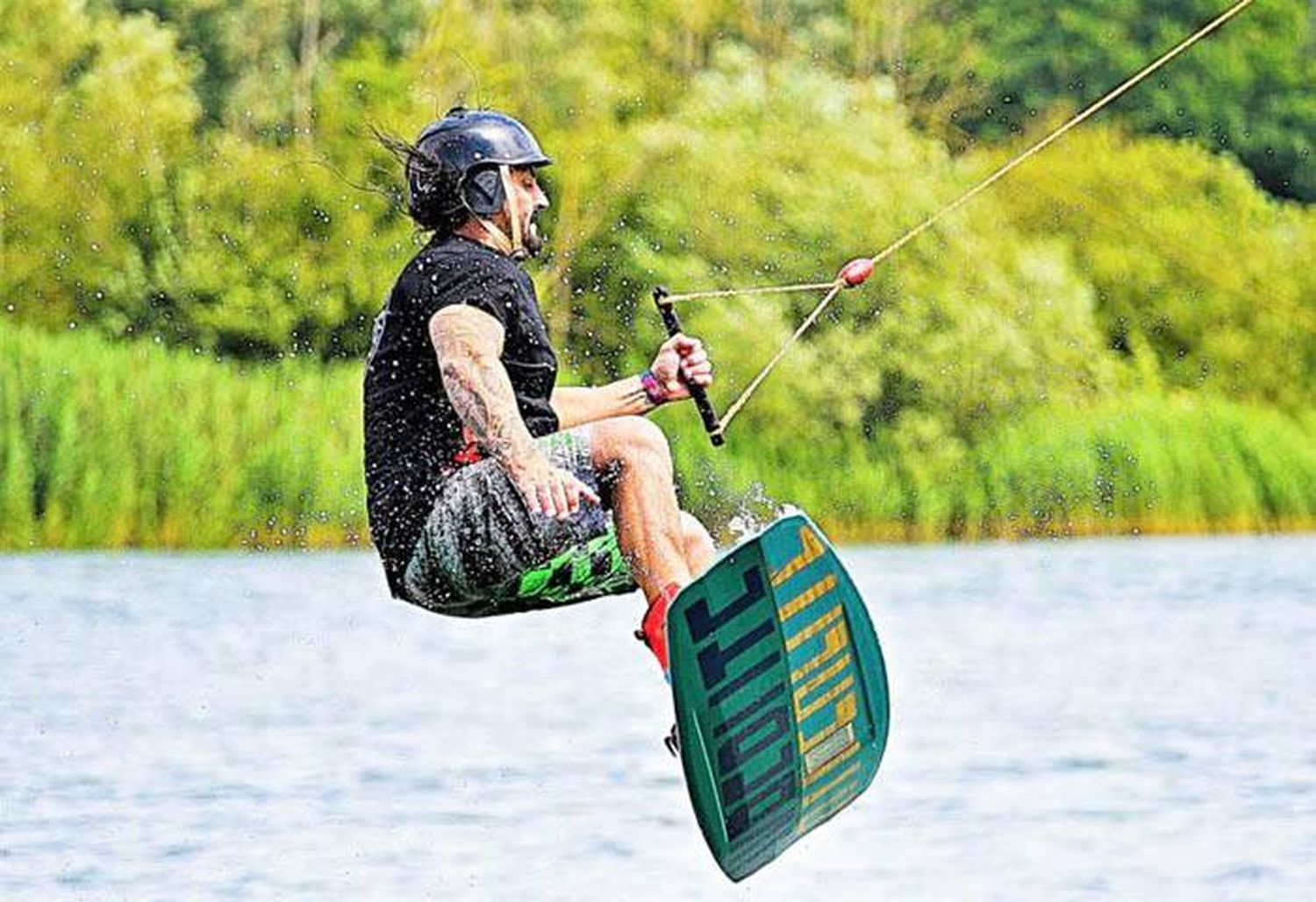 El campeonato argentino de Wakeboard llega al lago  de Salto Grande