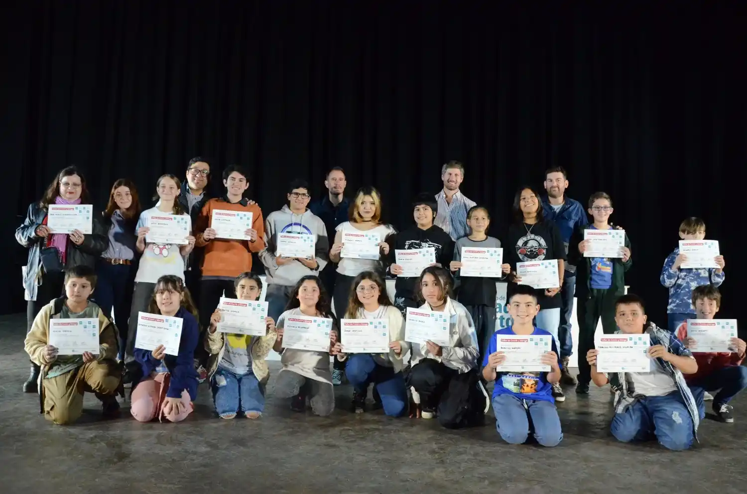 Alumnos que cursaron talleres municipales.