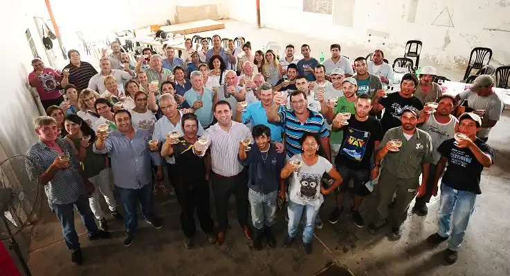 Fin de año con aumento y un premio de 2500 pesos para municipales