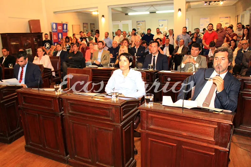 “No hay una conducción en el bloque de Cambiemos Fe PRO”