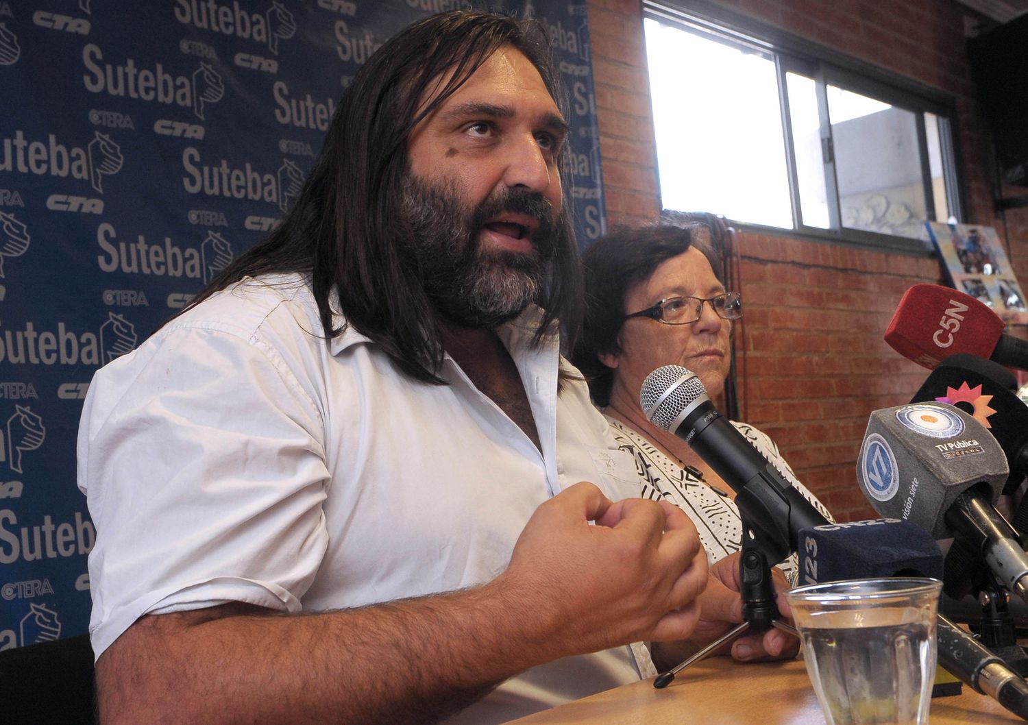Baradel: "La oferta es superior al 30% para todos los maestros"