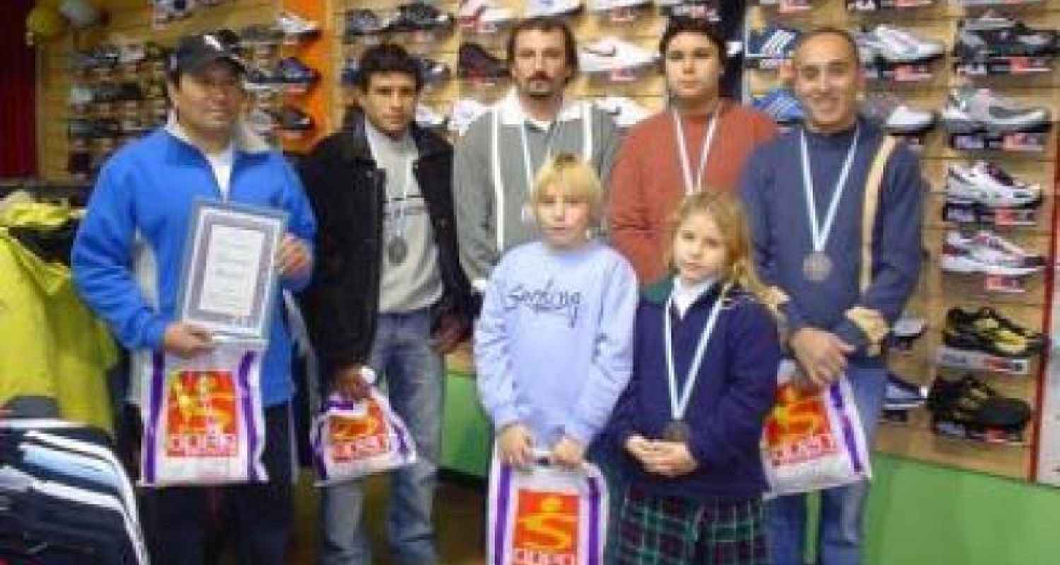 Premio a los mejores de Mayo