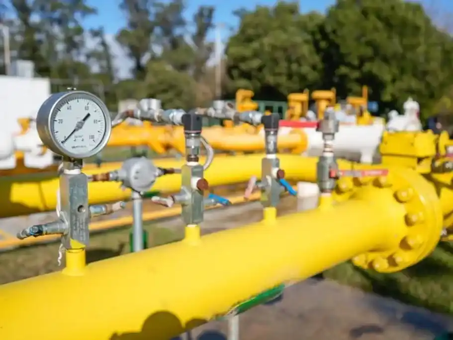 "La obra estaba avanzada en un 80% al finalizar la gestión anterior y fue detenida por decisión del presidente Milei", remarcaron.