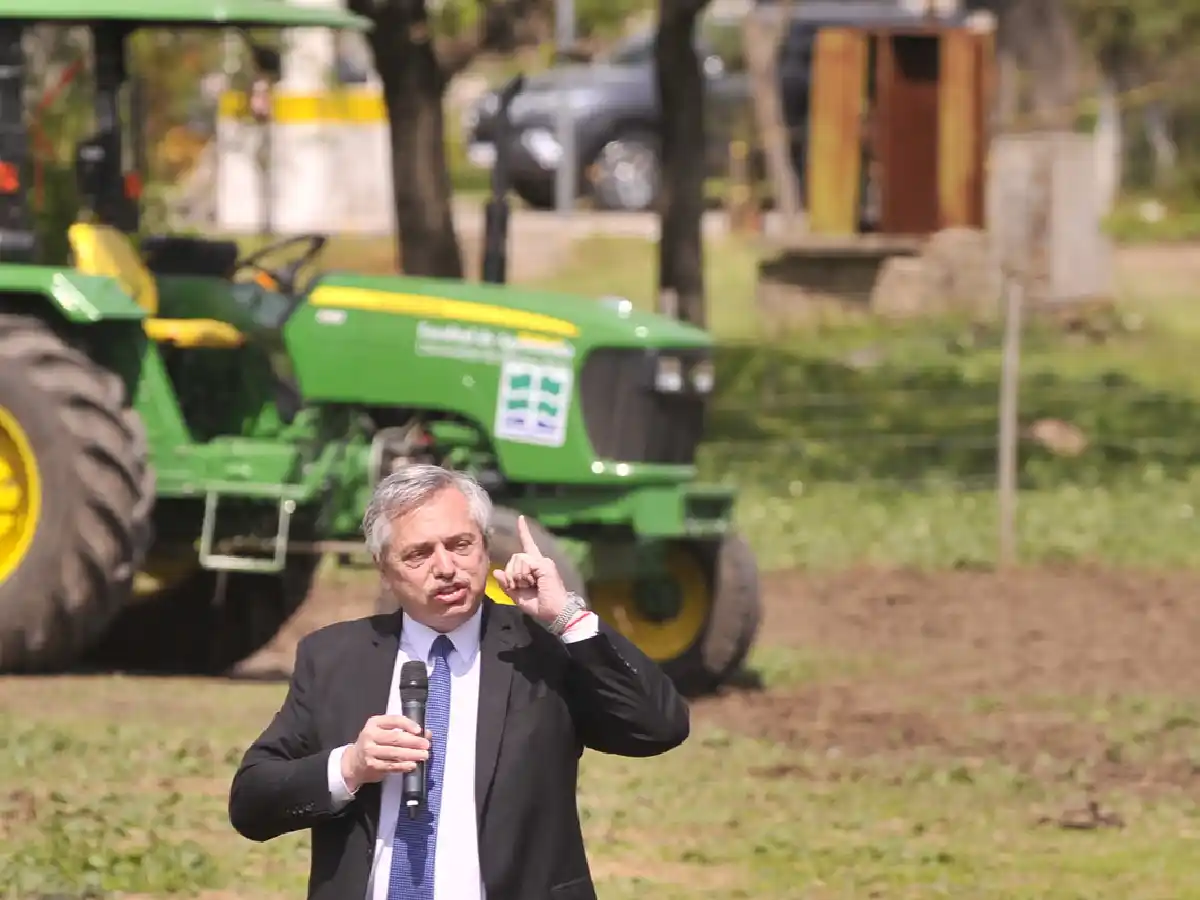 Alberto Fernández: "Combatir el hambre entre todos nos hará una gran sociedad"