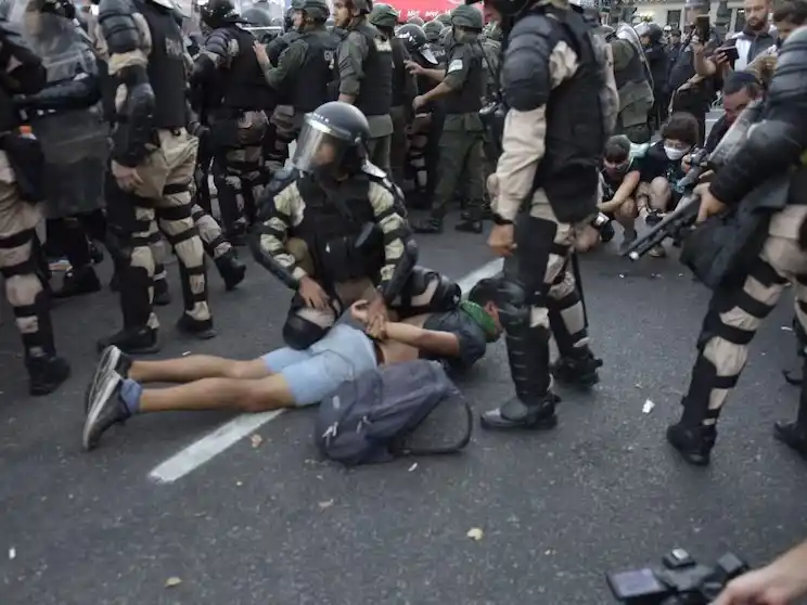 Condenaron a los primeros manifestantes detenidos con el protocolo antipiquetes: quiénes son y los detalles del fallo