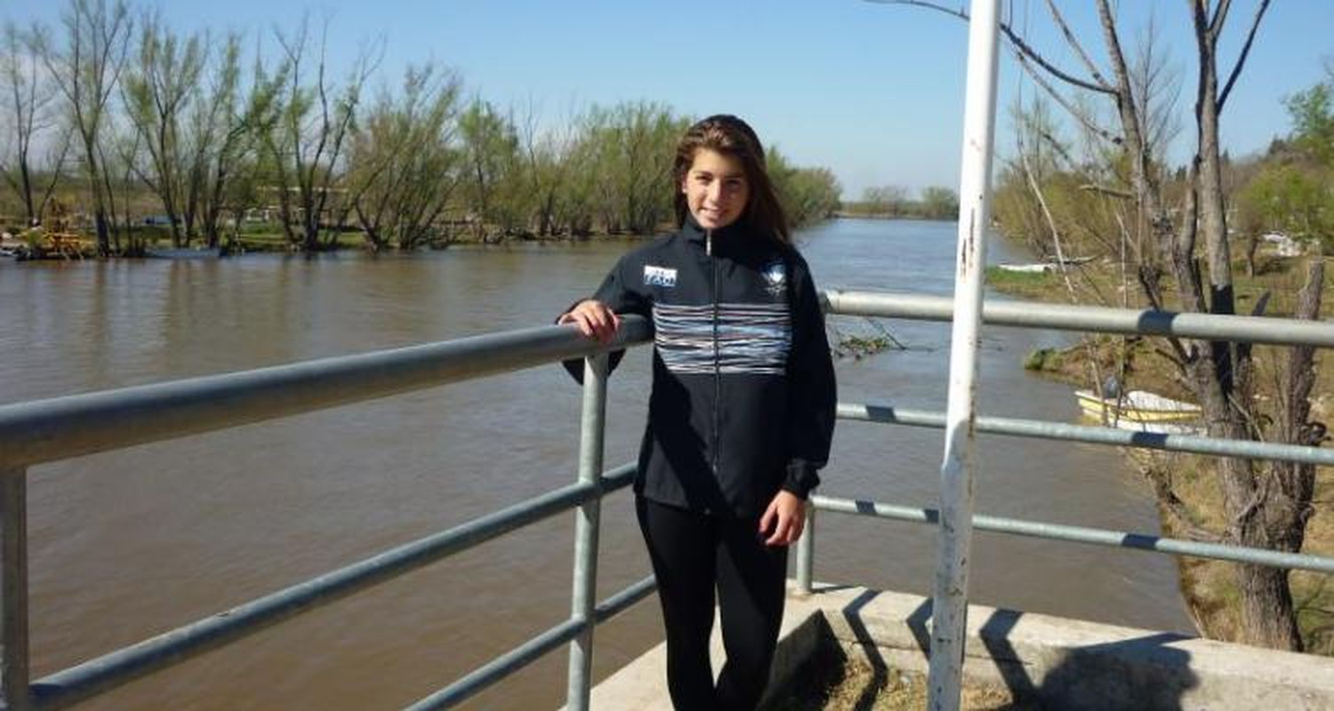 Con gran expectativa Brenda Rojas partió a Dinamarca