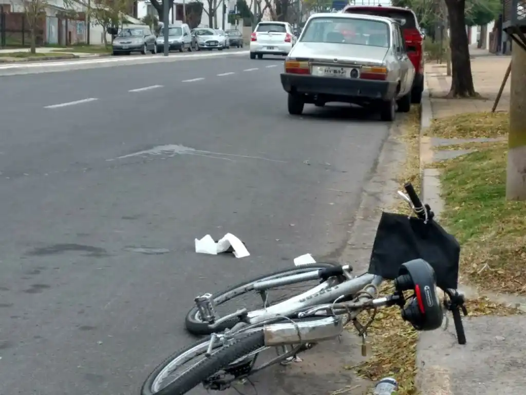 Un reconocido profesor fue trasladado al Hospital tras protagonizar un accidente