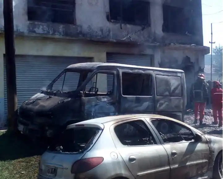 Dos muertos en Mar del Plata por una explosión en un depósito de químicos