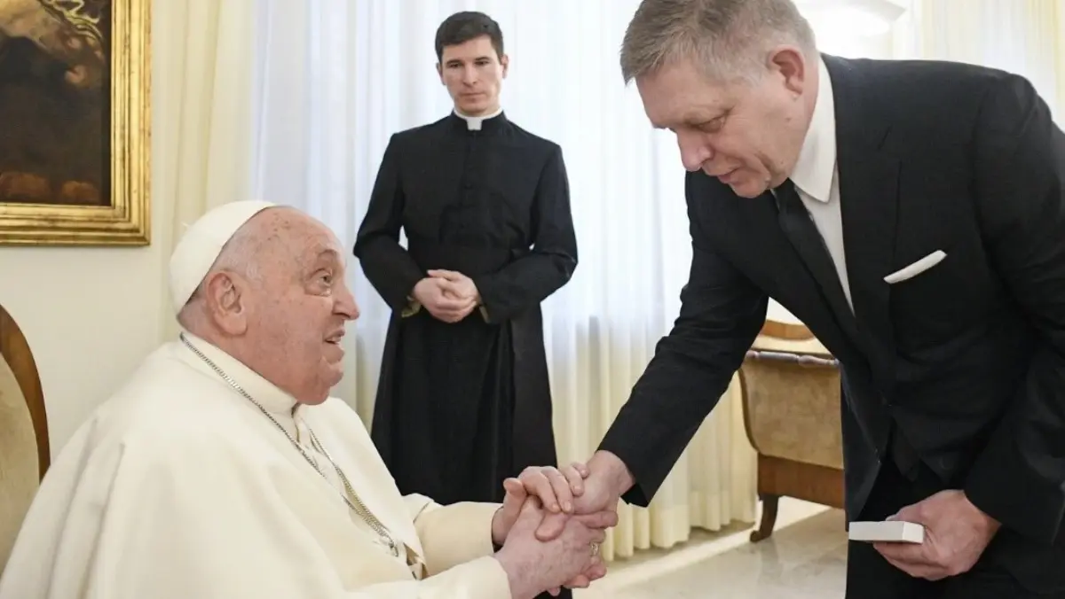 VATICANO CANCELA AGENDA: el papa Francisco fue hospitalizado para someterse a pruebas médicas y tratar una bronquitis