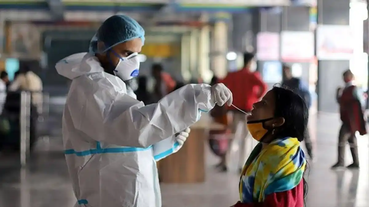 Alerta: infección viral desconocida se cobra la vida de 68 personas en India