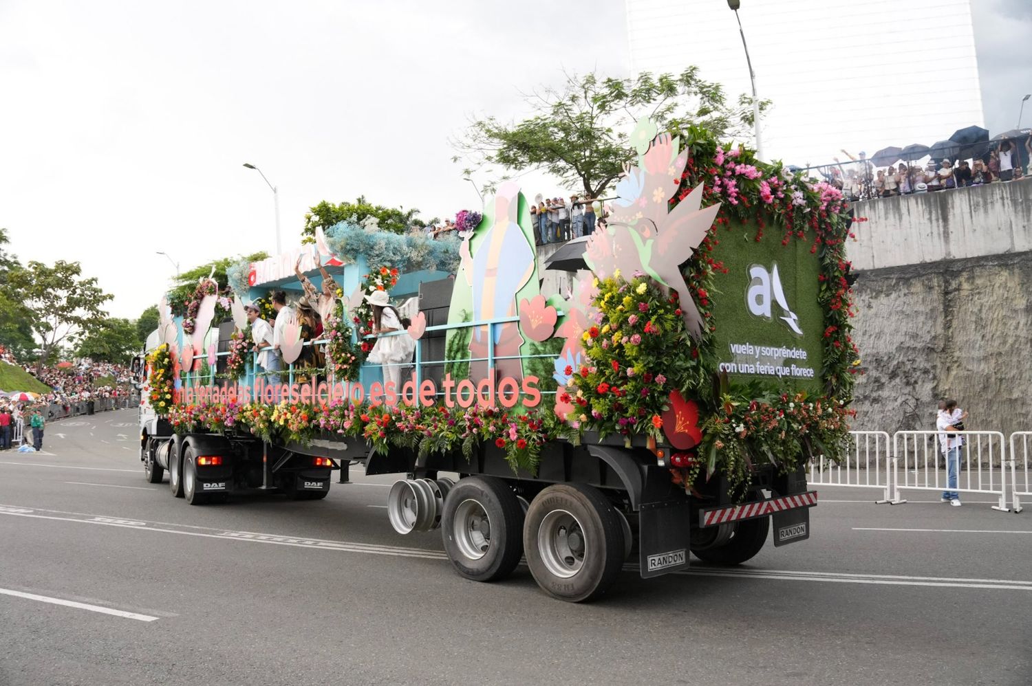 Avianca transportó a más de 187.000 viajeros durante la Feria de las Flores en Medellín