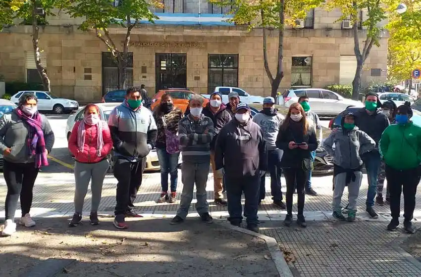 Comedores barriales: "En el municipio están firmando acuerdos entre gallos y medianoche"