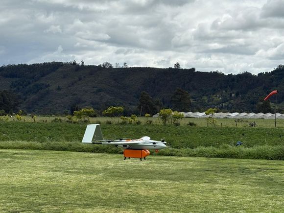 Colombia autoriza primeras operaciones de carga con drones