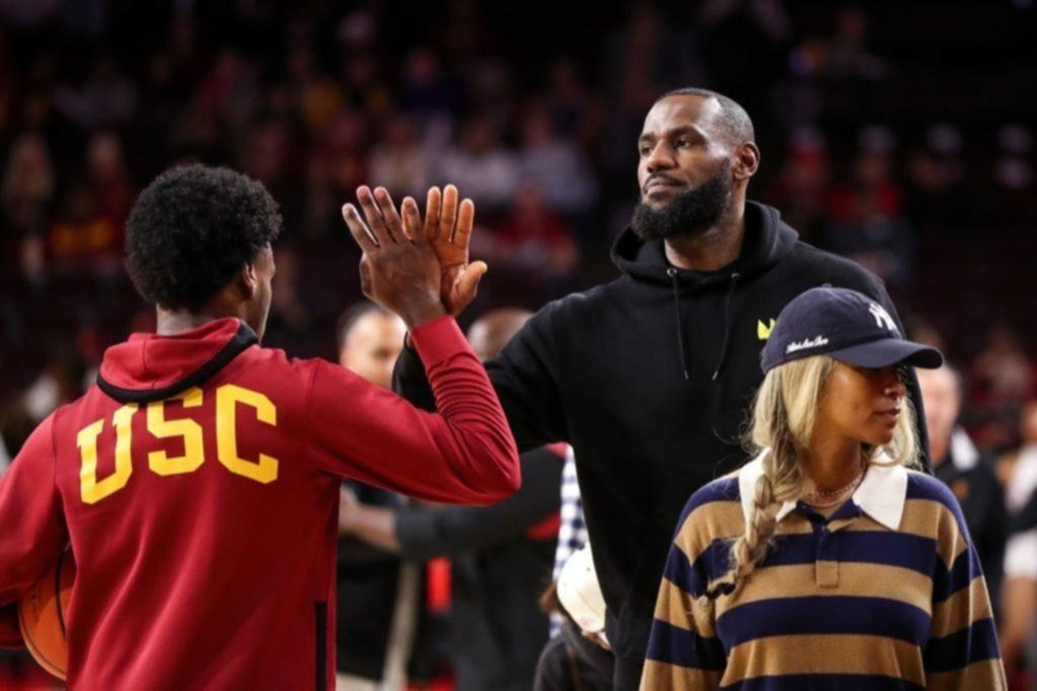 Confirmado: LeBron James podrá jugar con su hijo Bronny