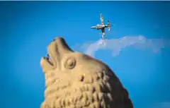 Los Pampa de la VI Brigada Aérea de Tandil se lucieron en el aniversario de Mar del Plata