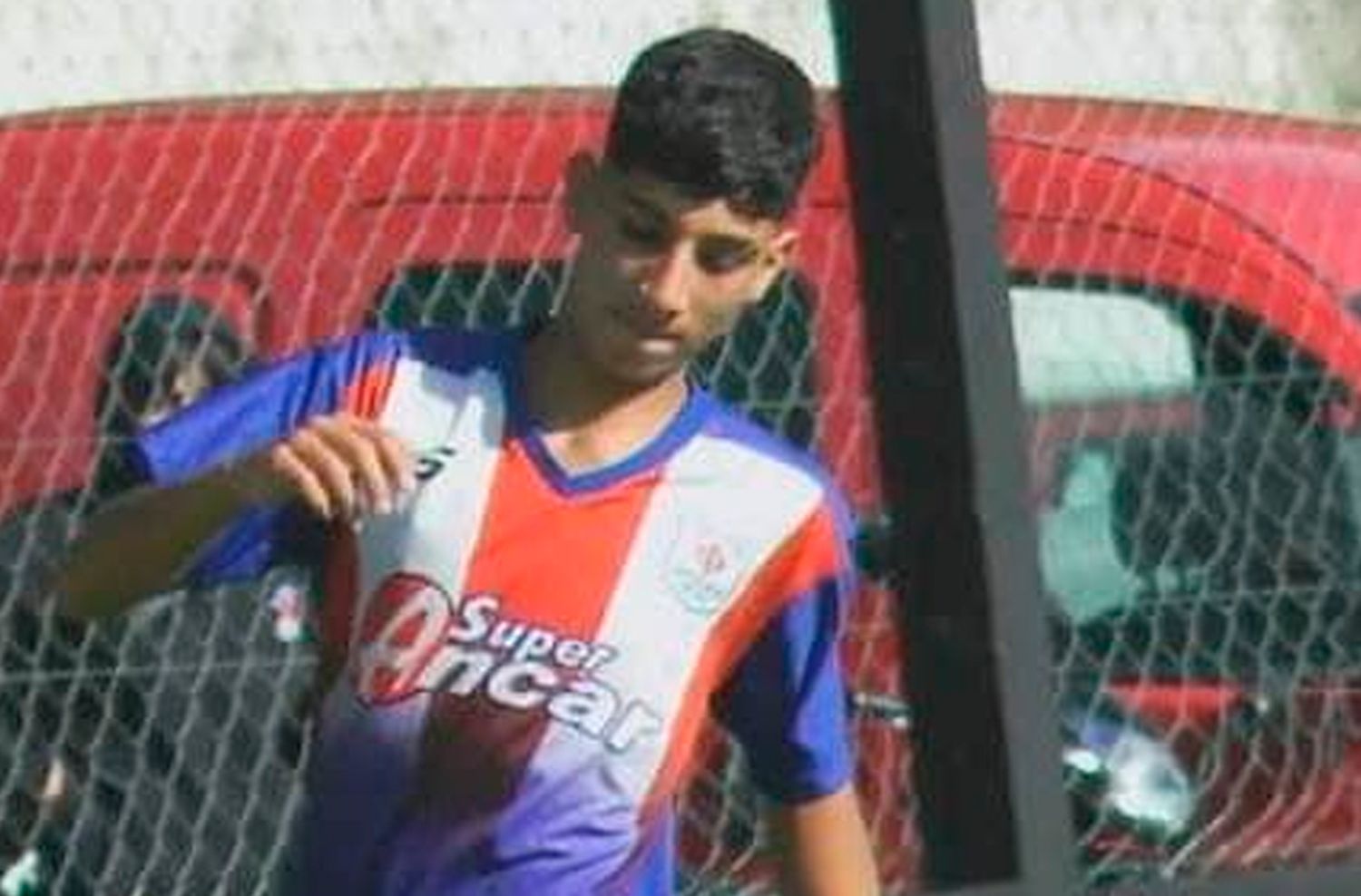 "Te vamos a recordar dentro de una cancha, con una pelota", el emotivo mensaje al joven que murió tras el temporal