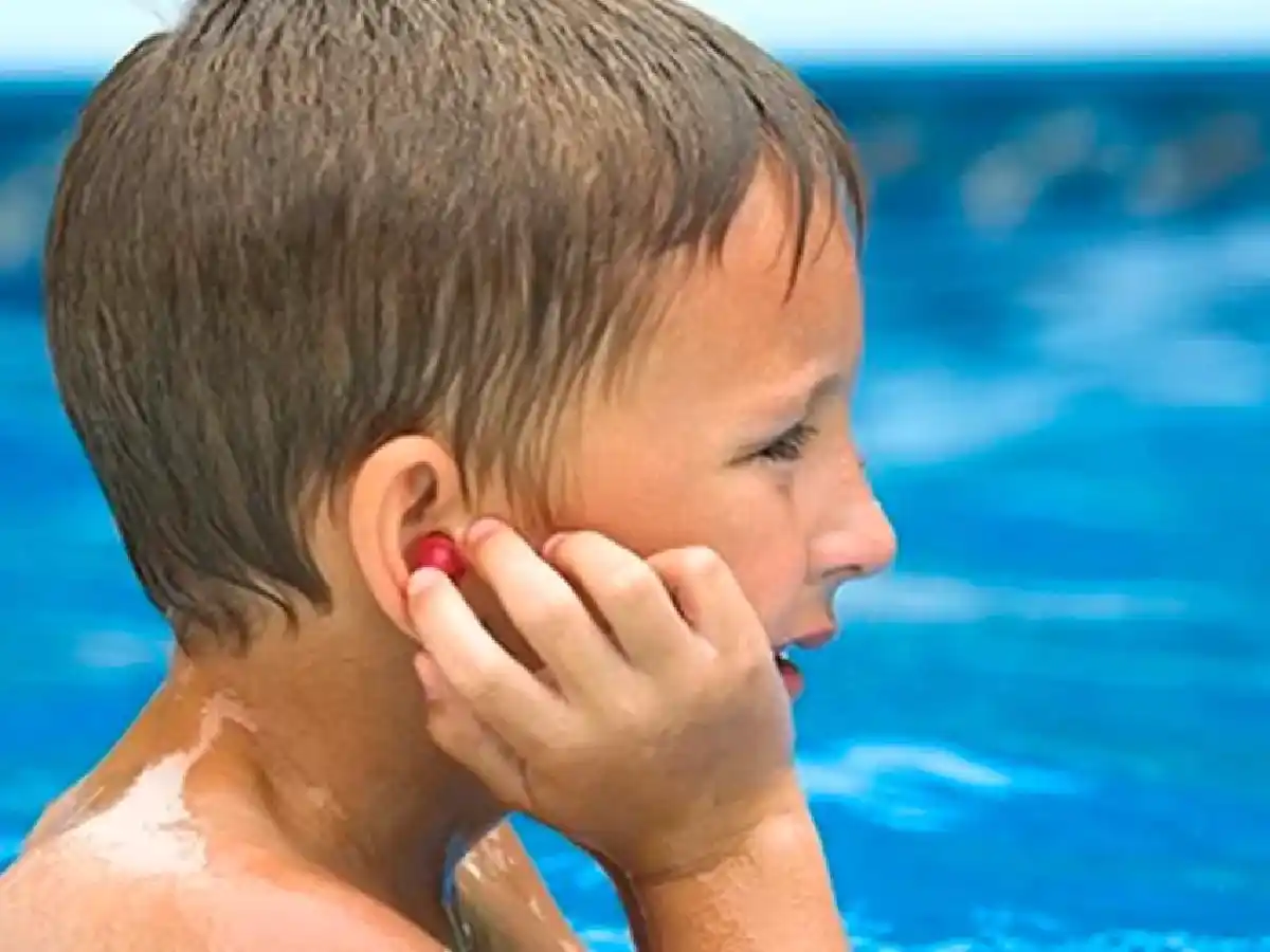 Otitis de pileta: cómo prevenir la infección más frecuente en el verano