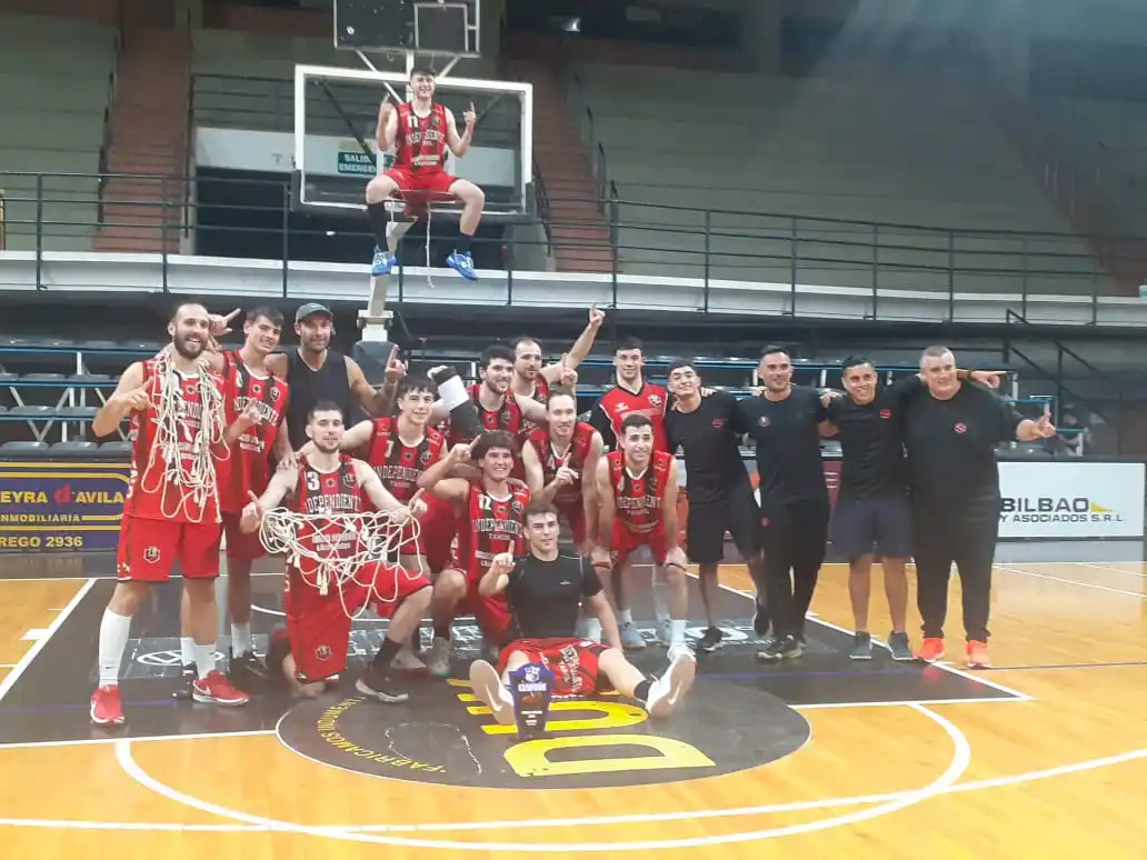 Independiente volvió a cortar las redes en Olavarría. (Foto de Anahí Lemma).