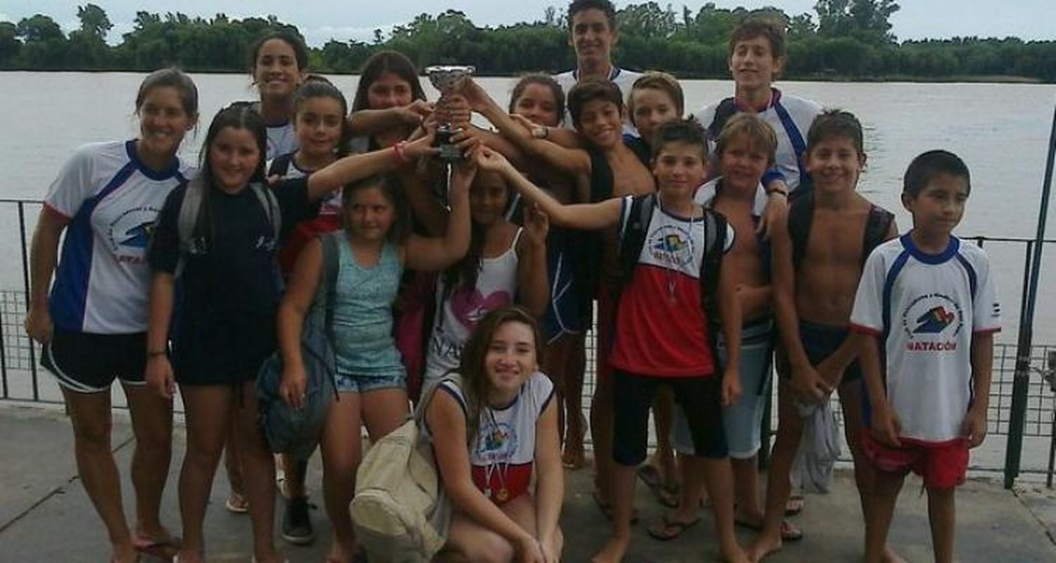 Tres nadadores viajan  al Nacional de Natación
