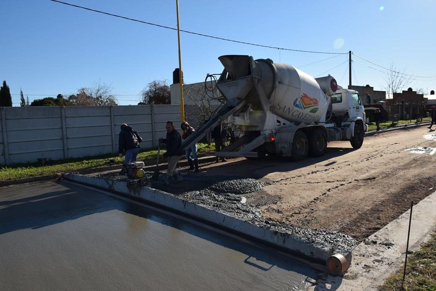 SAN CAYETANO: Aquisición de materiales para pavimentar calles