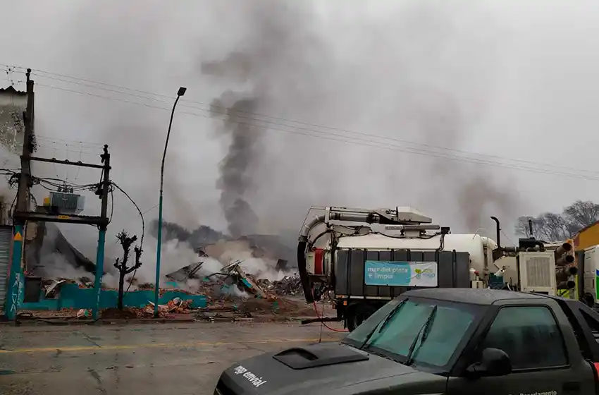 Incendio en Juan B. Justo: las pérdidas son millonarias