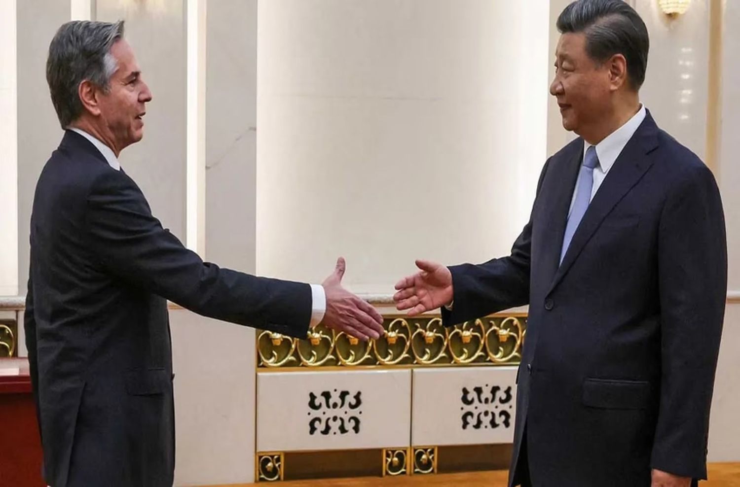 El secretario de Estado de Biden se reunió con Xi Jinping para intentar bajar las tensiones