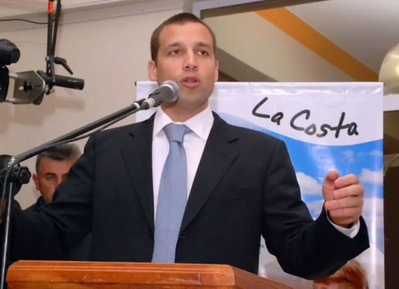 Insólito: De Jesús celebró el Día de la Bandera recordando al "General Manuel de San Martín"