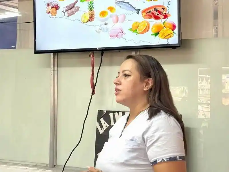 Charla sobre alimentación antiinflamatoria del 
Programa de Enfermedades Reumáticas e Inmunológicas