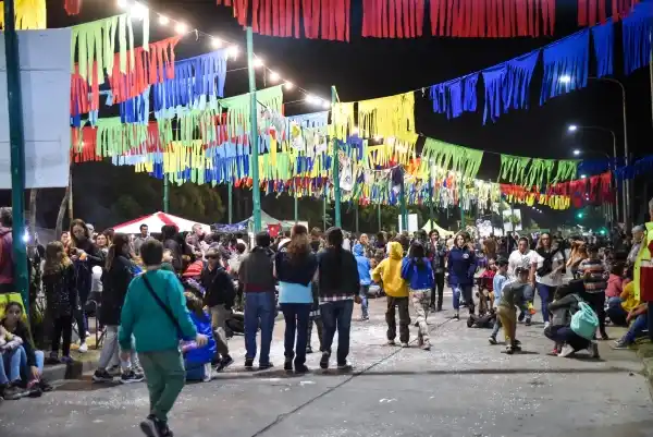 Pablo Nápoli: “Nos enfocamos en un carnaval sostenible reutilizando materiales de ediciones anteriores”
