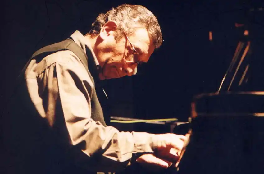 Falleció el pianista Oscar Alem