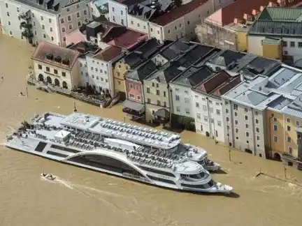 Europa: Miles de personas abandonan sus casas por las inundaciones 