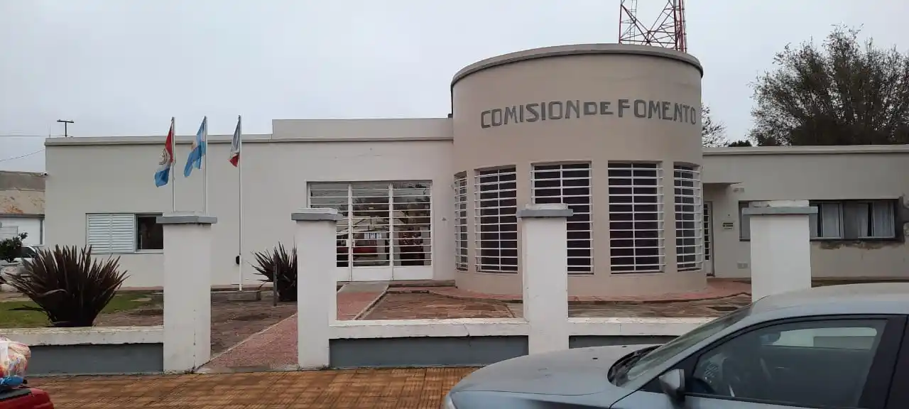 El edificio de la comuna de Chovet.