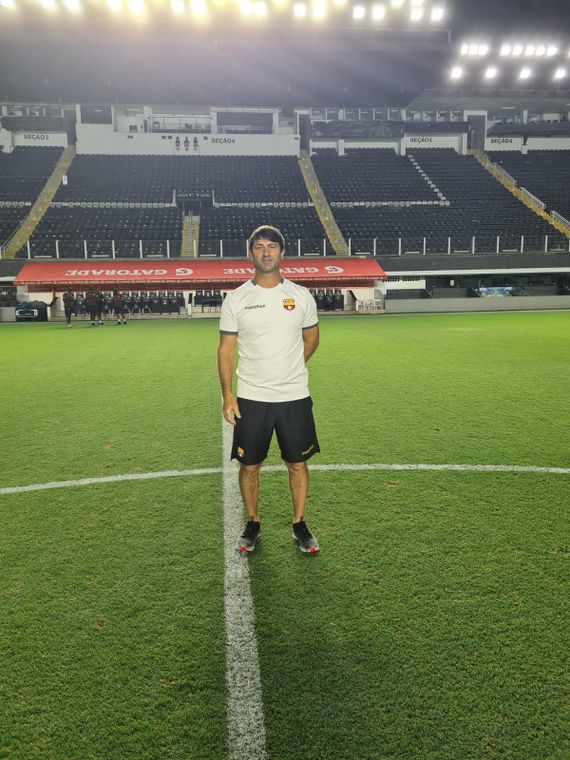El tandilense que pone a punto a uno de los semifinalistas de la Copa Libertadores