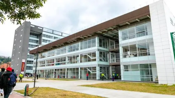 Vandalizan Universidad recién inaugurada en Bogotá