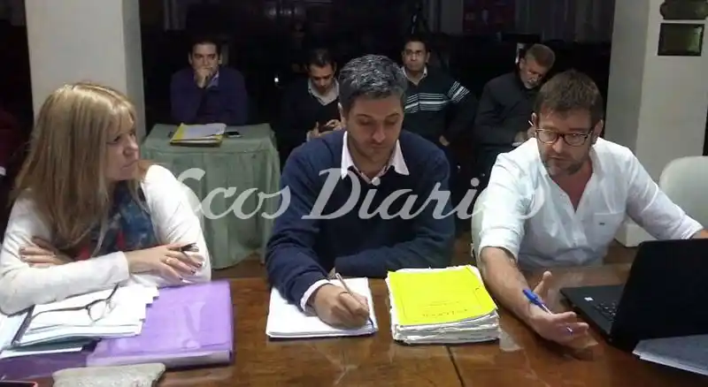La deuda municipal  $293.000.000,  porcentaje de cobro  48%