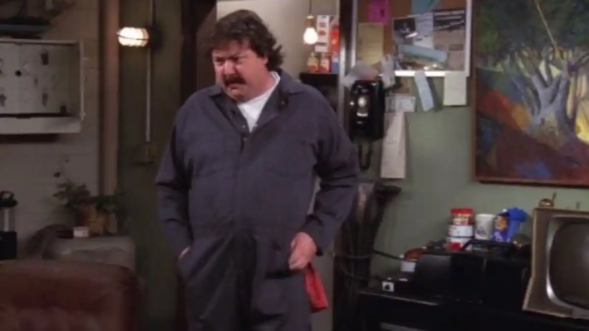 Friends, de luto: murió Mike Hagerty, el actor que interpretó al portero del edificio