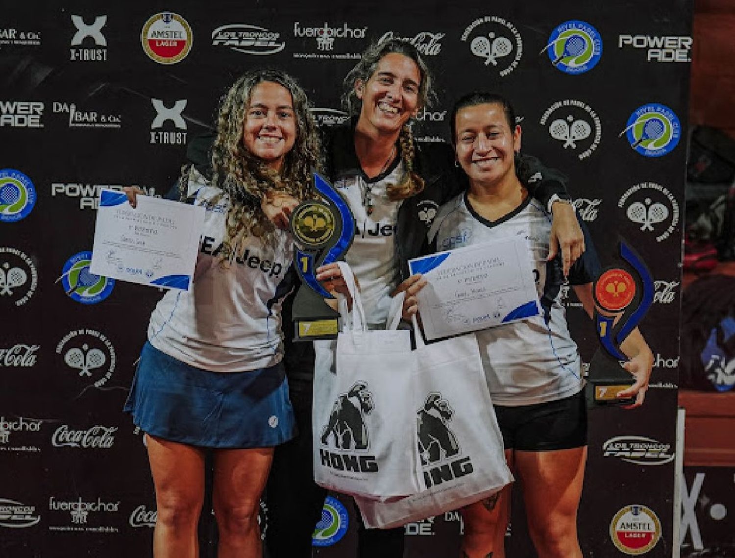 Sofía Crivello y Micaela Godoy fueron campeonas en Séptima.