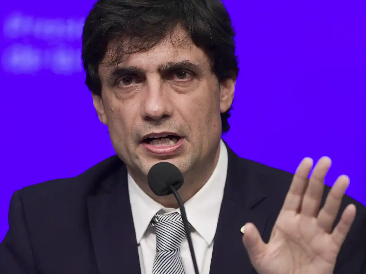 Lacunza: "el objetivo de primer orden es estabilizar el tipo de cambio"